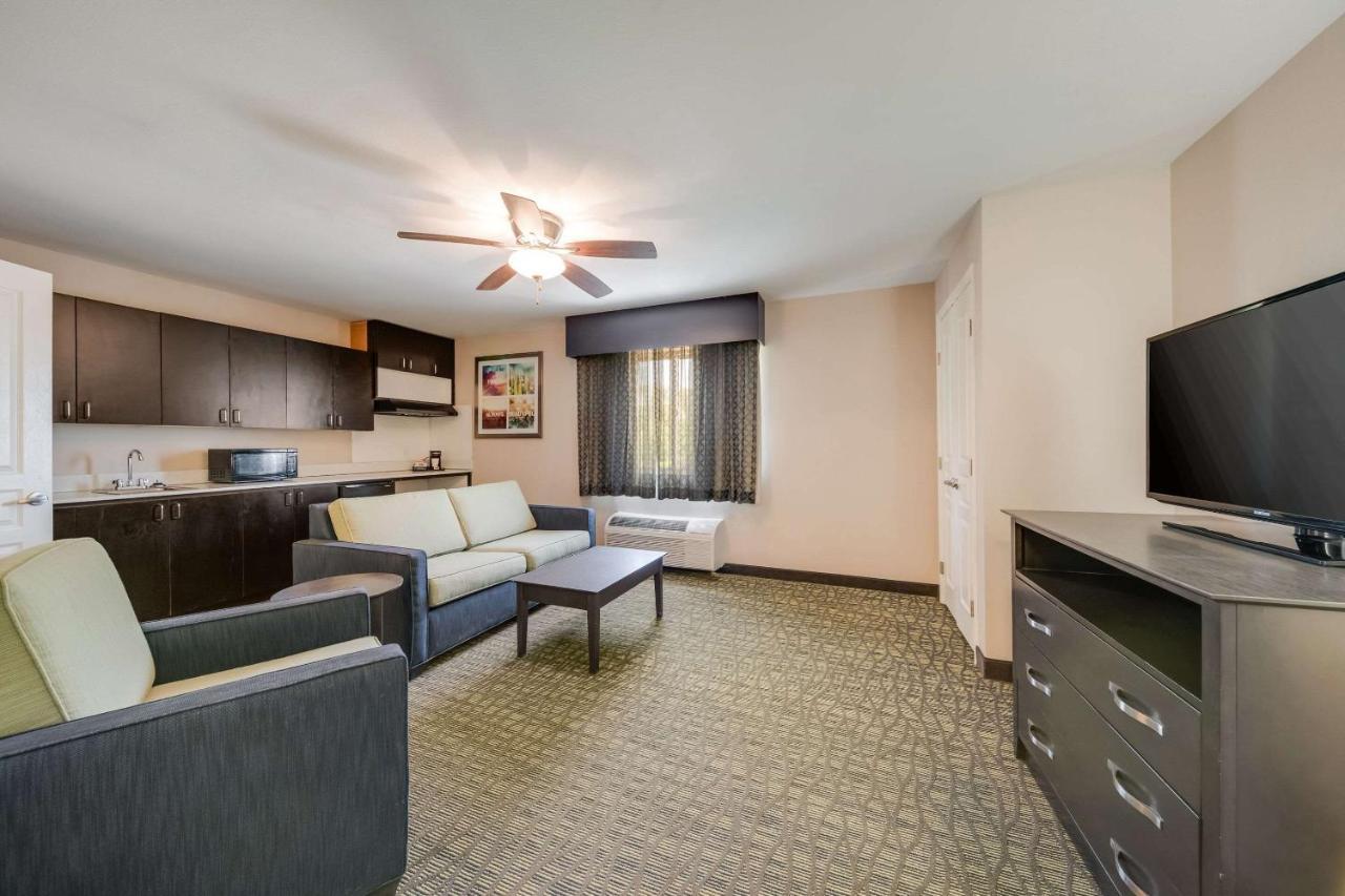 Quality Inn & Suites Ардмор Экстерьер фото